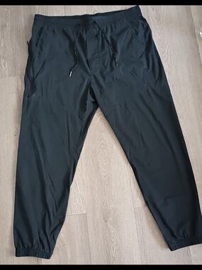 American Eagle Outfitters Black Men's Jogger Sweatpants